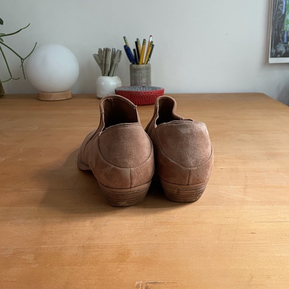 Steve Madden Cognac Suede Pointed Bootie - Picture 5 of 8